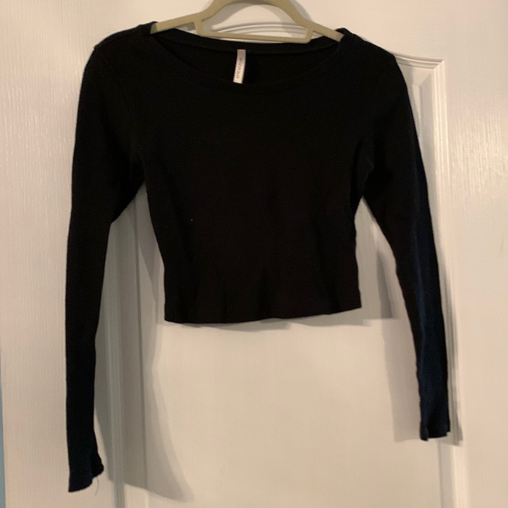 Bozzolo black long sleeve crop top